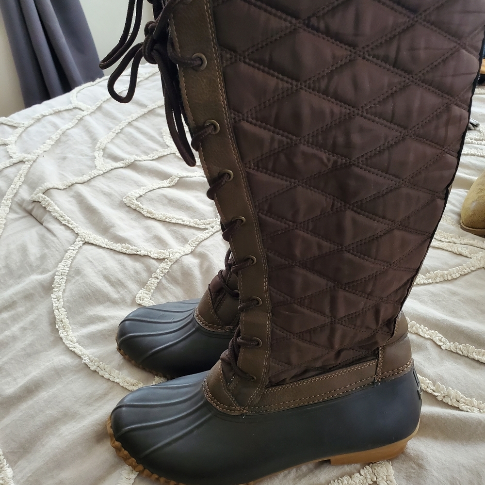 JBU quilted duck boot